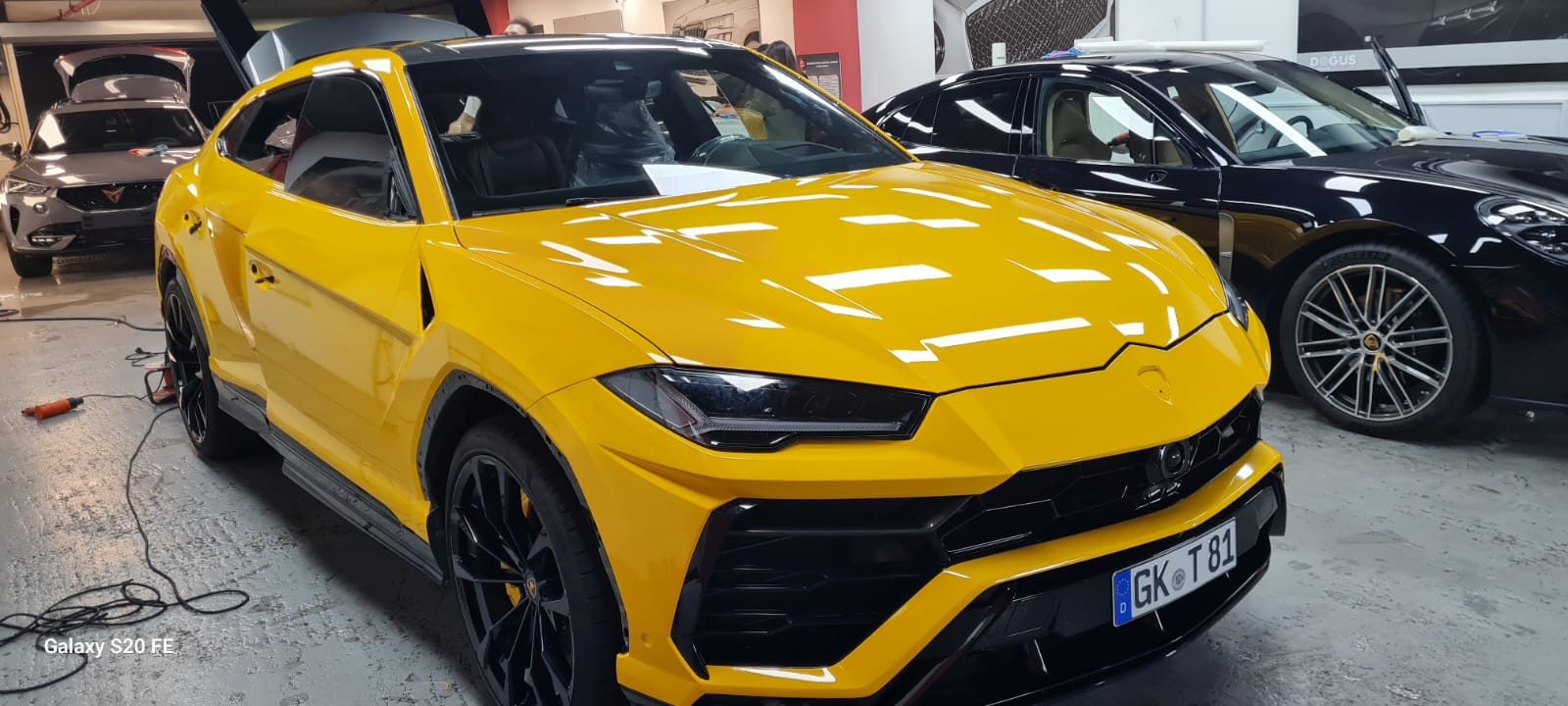 şeffaf renkli desenli otomobil araç motorsiklet ppf kaplama
